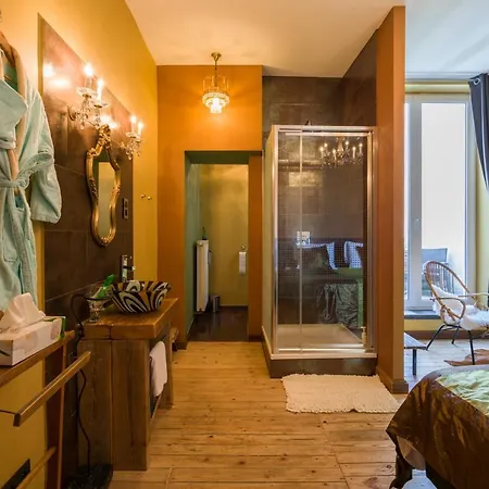 Azee فندق مبيت وإفطار 4*