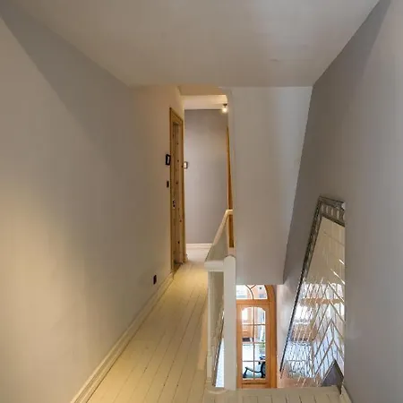 Azee فندق مبيت وإفطار 4*